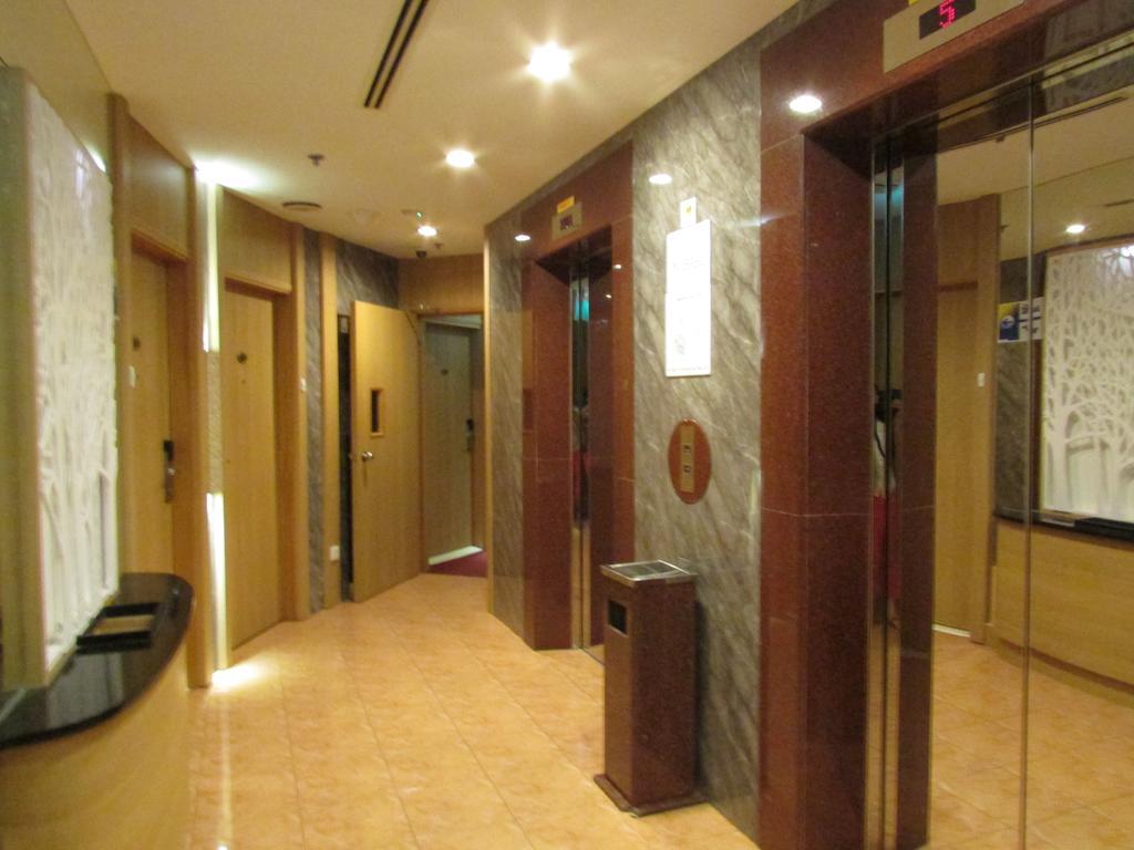 Khách sạn Robertson Quay 3*